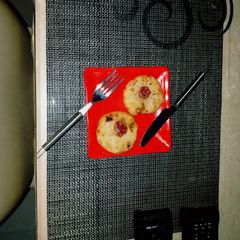 A picture of Suji aloo kachori.