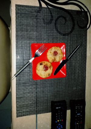 A picture of Suji aloo kachori.