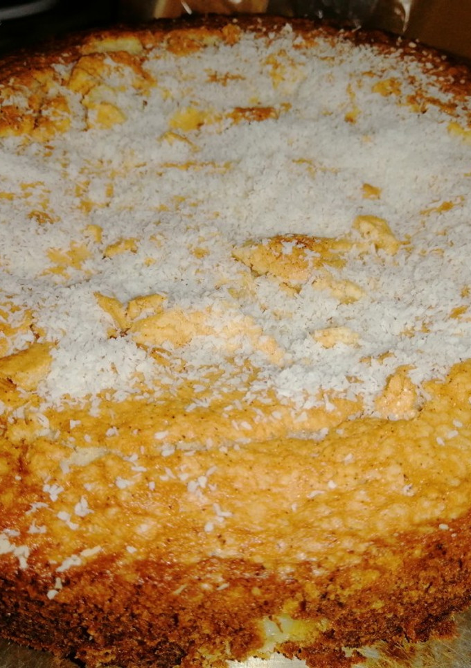 Una foto de Torta de Vainilla con crema pastelera 🥧