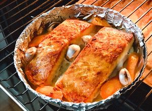 Hình của món Cá Hồi Phi Lê Nướng Cà Ri.