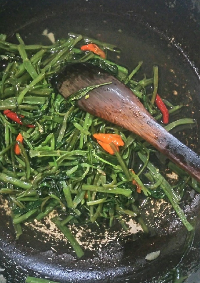 Foto resep Tumis kangkung sederhana