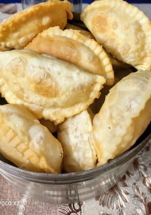 मसाला गुजिया (Masala Gujiya recipe in Hindi) रेसिपी मुख्य फोटो