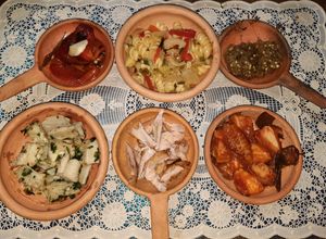 Una foto de Picada diferente con amigos (8 variantes)