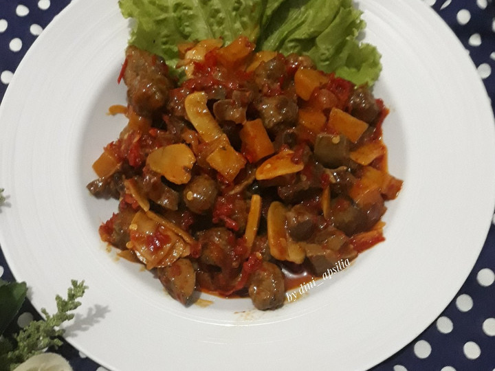  Bagaimana cara buat Sambal Goreng Kentang, Atiampela dan Bola Daging/ Kreni yang lezat