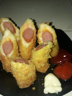 Foto resep Roti Tawar Gulung Isi Sosis Praktis