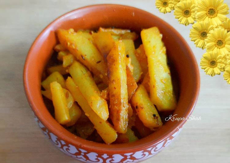 How to Prepare Tasty Potato chips ki sabji