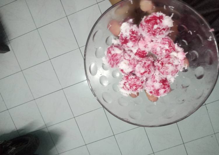 Langkah Mudah untuk Menyiapkan Klepon merah Anti Gagal