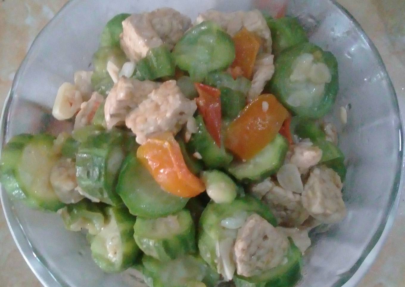 Tumis gambas/oyong tempe pedas