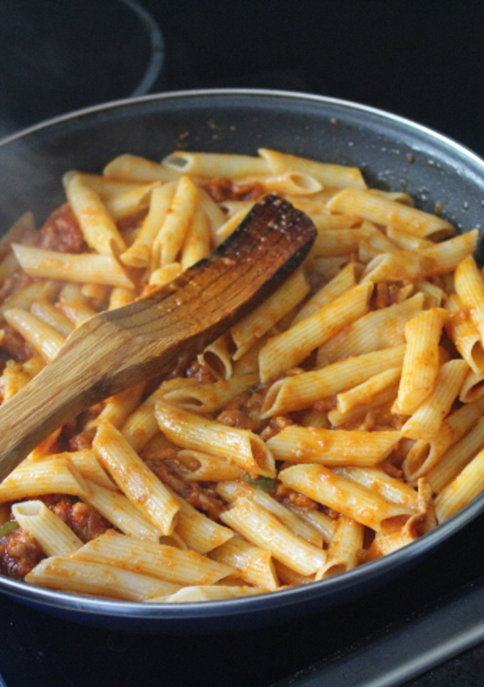 Una foto de Macarrones rápidos a la boloñesa