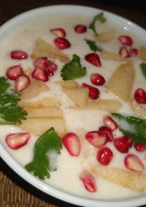 A picture of Pear raita.