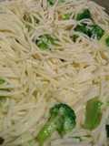 Spaghetti a la mantequilla con brócoli