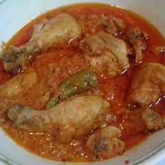 A picture of Aschar chicken.