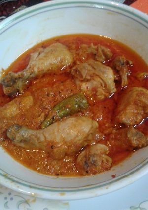 A picture of Aschar chicken.