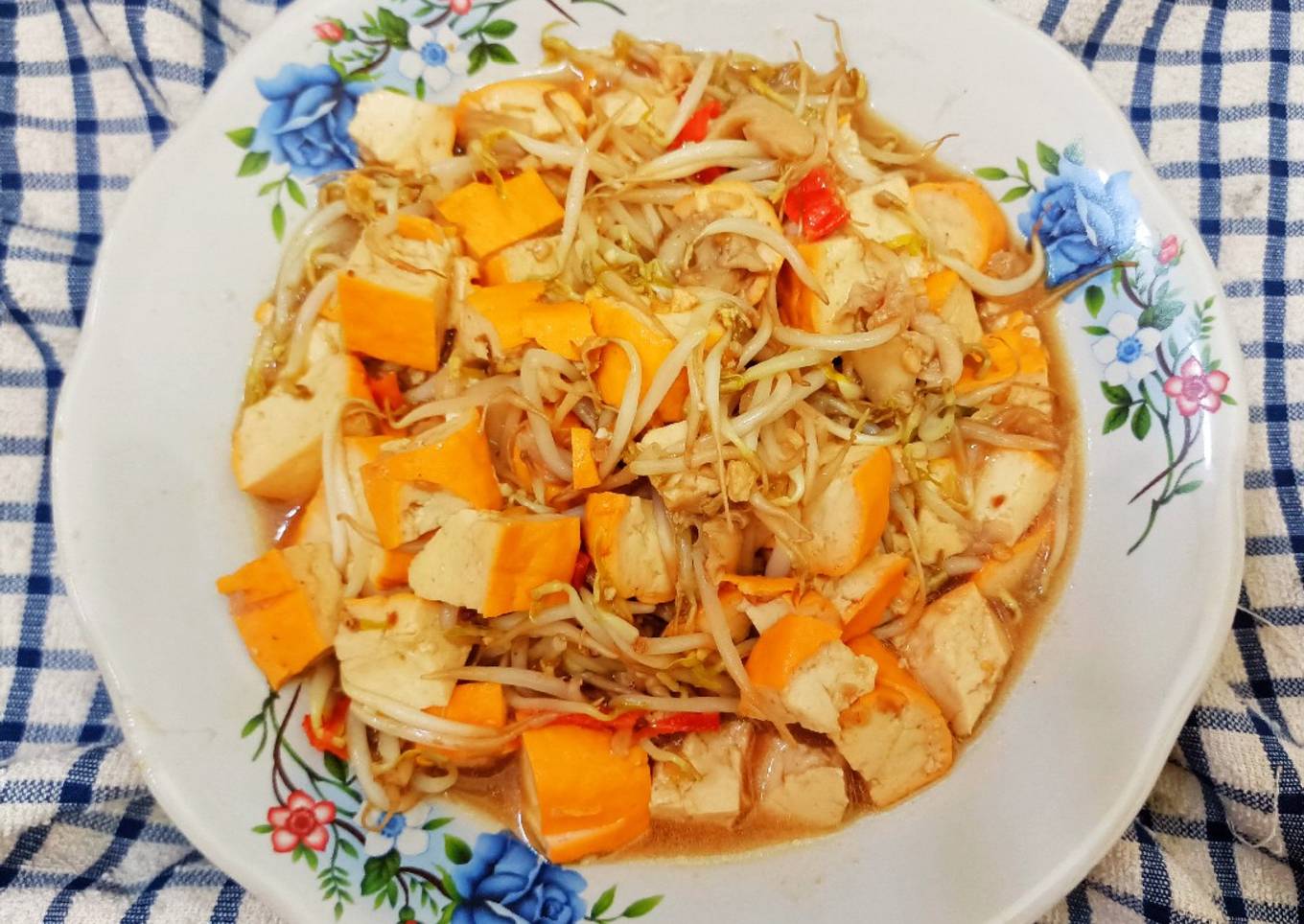 80. Tahu kuning cah tauge