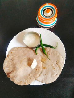 A picture of Whole Ragi Ginger 😋 paratha (Ragi flour Roti).