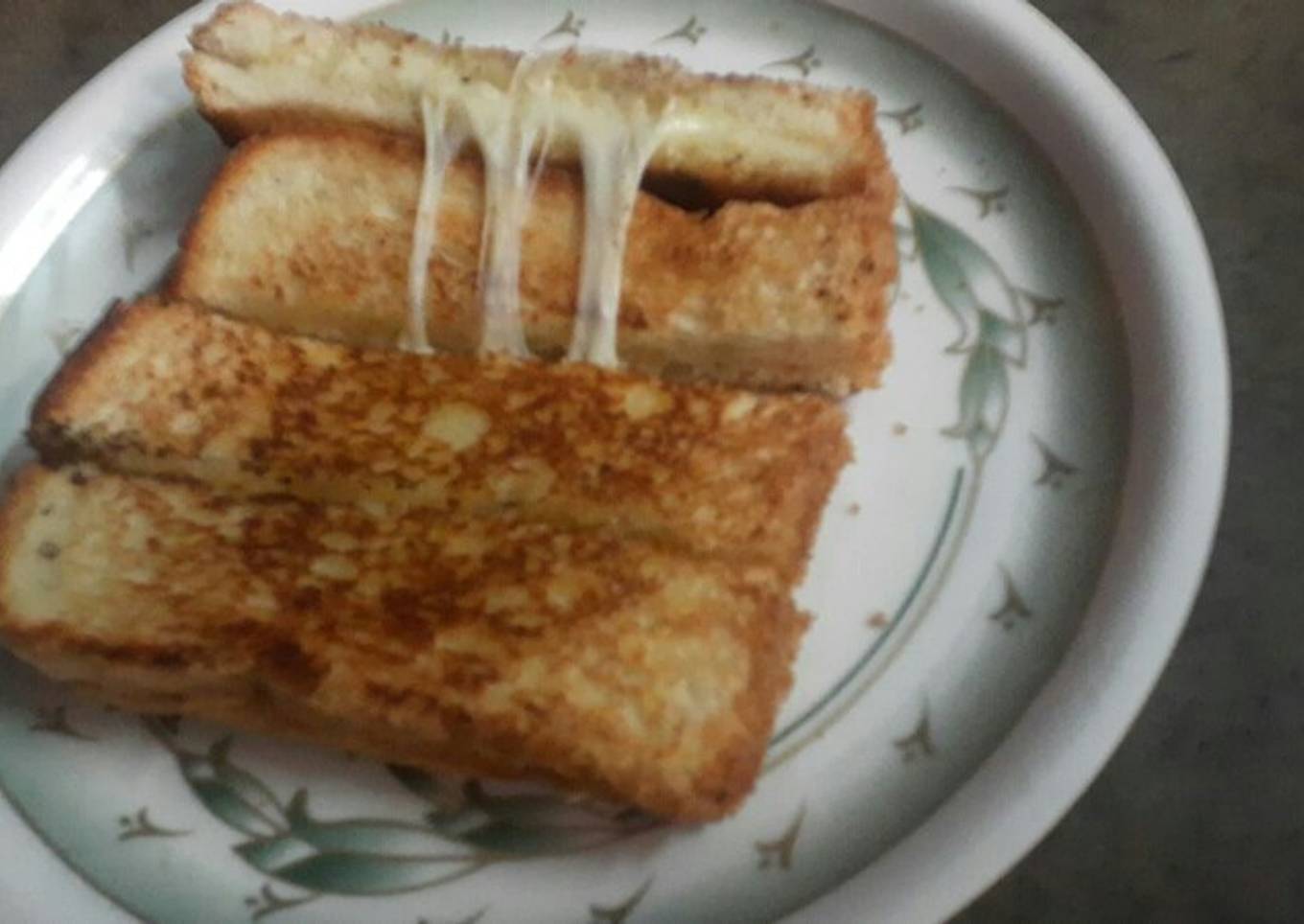 Garlic cheese sandwich
