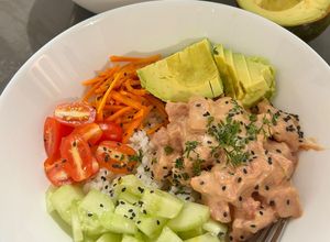 Una foto de Poke Bowl de Atún
