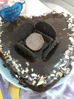 ओरियो केक इन कड़ाई (Oreo Cake recipe in hindi) रेसिपी मुख्य फोटो