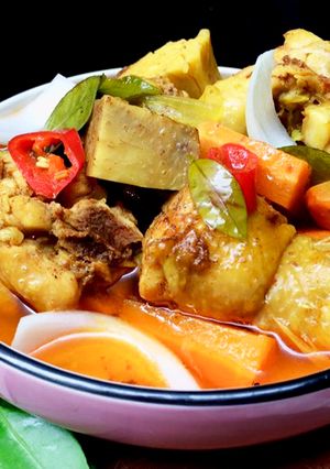 Hình của món Cà ri gà của mẹ.