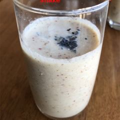 A picture of Apple Date Shake.