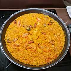 Una foto de Paella Marisco