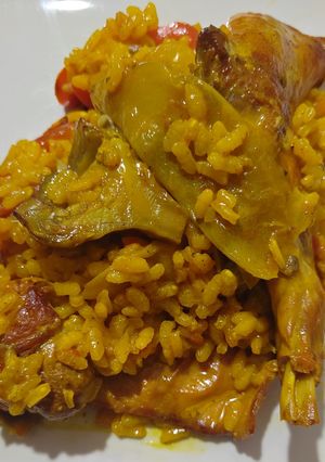 Una foto de Arroz con conejo