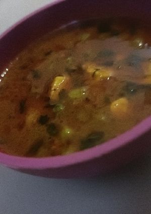 A picture of Matar paneer.