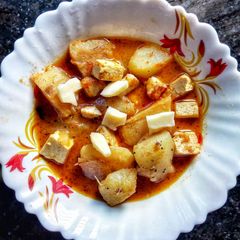 A picture of Papaya paneer cheese masala.