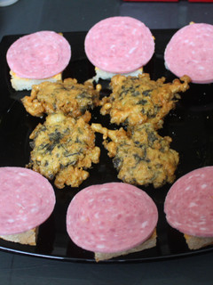 Una foto de Tortitas de acelga y mortadela