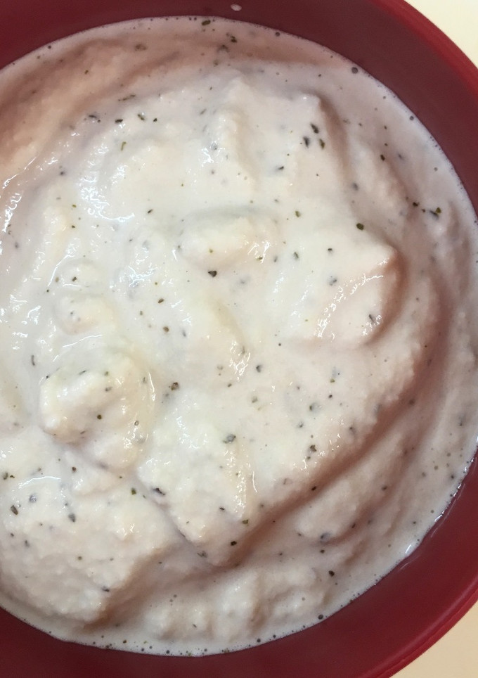 Una foto de Crema de anacardos con hierbabuena