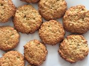 Una foto de galletas de avena con edulcorante