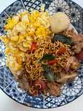 Drunken Stir-Fried Instant Noodles (Pad Kee Mao Mama)
