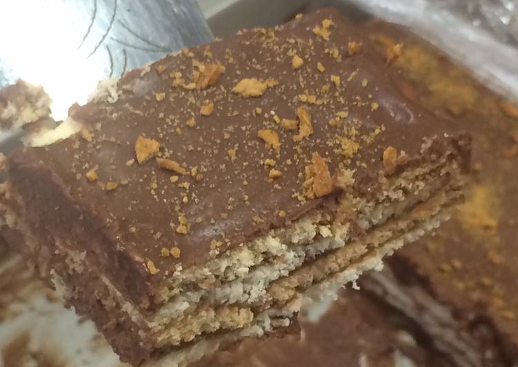 Tarta de galleta y chocolate con leche