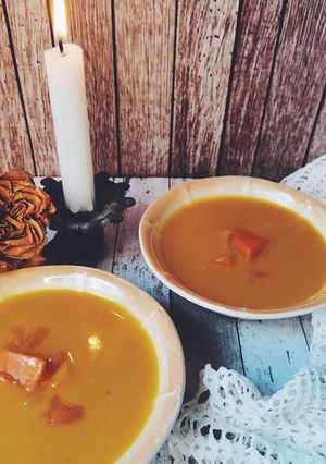 Une photo de Soupe de lentilles corail et patates douces