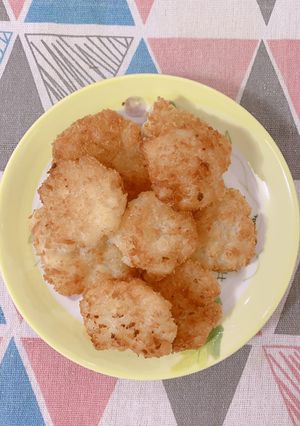 Hình của món Bánh táo chiên xù.