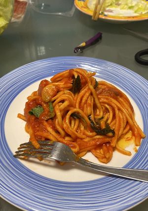 A picture of The best spaghetti ai pomodorini.