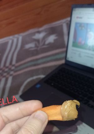Φωτογραφία της συνταγής Sticks καρότου με φυστικοβούτυρο για δεκατιανό διατροφής🥕