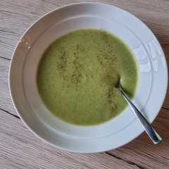 A picture of Courgette and Broccoli Soup.