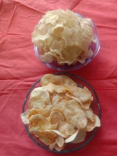 બટાકા ની સુકવણી વેફર (Bataka Sukavni Wafer Recipe In Gujarati) રેસીપી મુખ્ય ફોટો