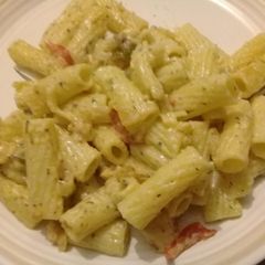 A picture of Pipe pasta with cheese,mushroom & garlic sauce.