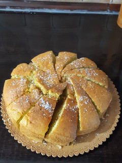 عکسی از دستور کیک زعفرون کشمشی😉😍😋