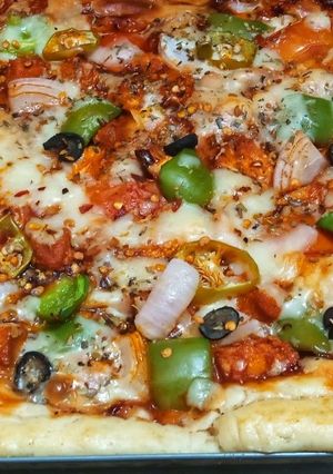 A picture of Spicy jalapenos pizza.