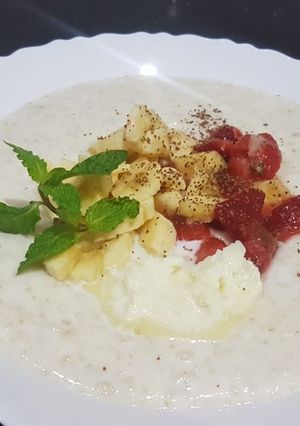 A picture of Fruity Porridge.