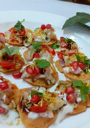 A picture of Paapdi chaat.