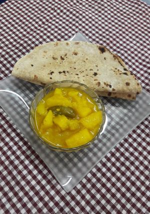 পেঁয়াজ আলু বাটি চচ্চড়ি (peyaj aloo bati chorchori recipe in bengali) রেসিপির প্রধান ছবি
