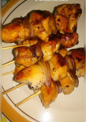 A picture of Sate Ayam--Chicken Satay (Without the Peanut Sauce).