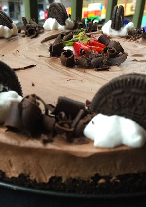A picture of No bake oreo cream cake.