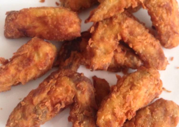 Fried chicken wings empuk dan pedas
