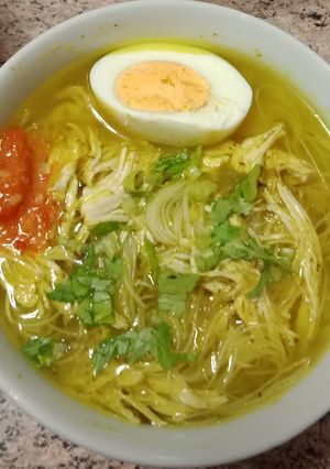 A picture of Chicken Soto Soup.