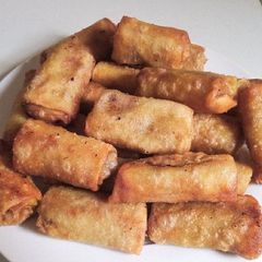 Beef spring rolls A picture of Beef spring rolls.